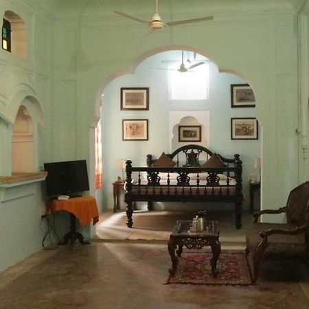 Mahal Khas Palace Баратпур Екстериор снимка