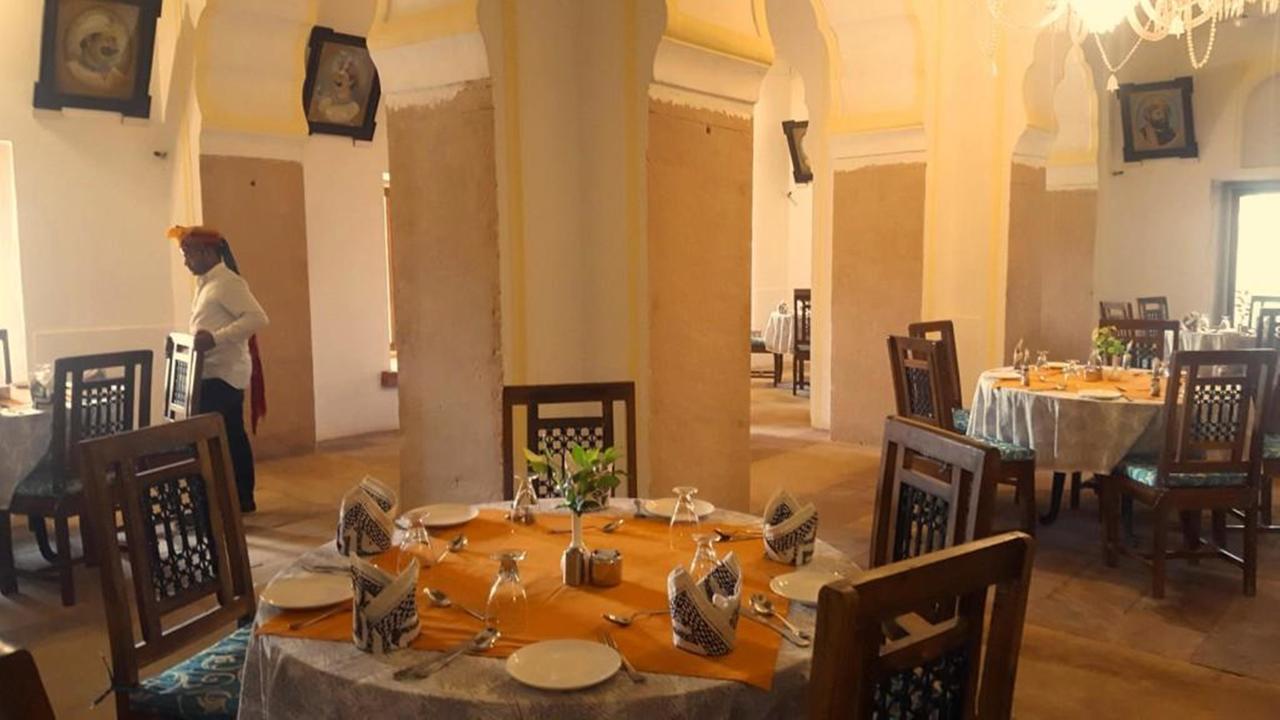 Mahal Khas Palace Баратпур Екстериор снимка