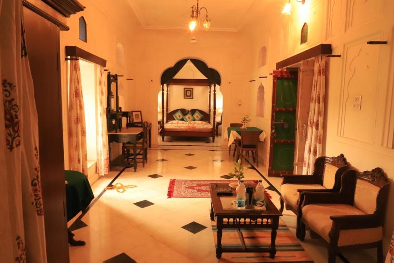 Mahal Khas Palace Баратпур Екстериор снимка