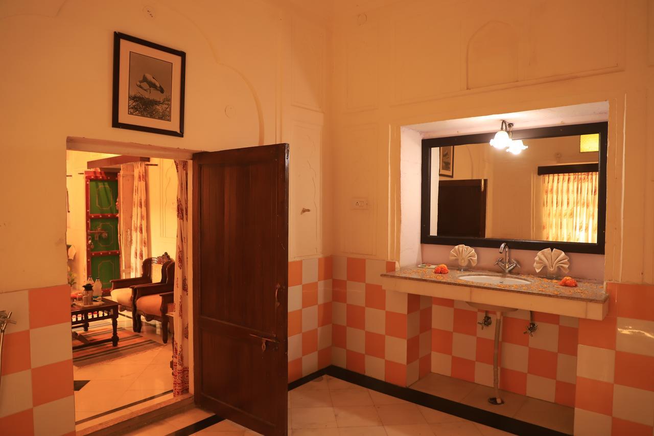 Mahal Khas Palace Баратпур Екстериор снимка